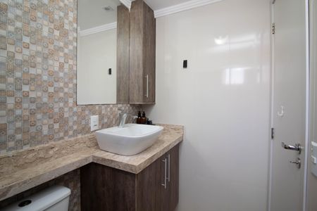 Apartamento para alugar com 73m², 2 quartos e 2 vagas Apartamento para alugar com 73m², 2 quartos e 2 vagasBanheiro da Suíte