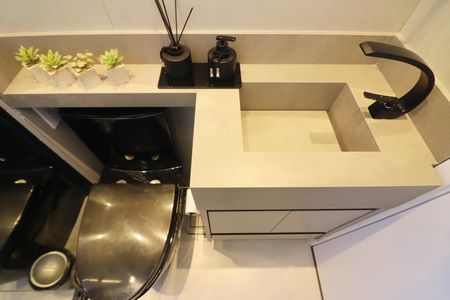 Apartamento à venda com 58m², 2 quartos e 2 vagasBanheiro Social