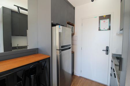 Cozinha de apartamento para alugar com 1 quarto, 34m² em Butantã, São Paulo