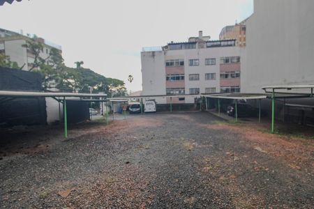 Garagem de casa à venda com 1 quarto, 722m² em Menino Deus, Porto Alegre