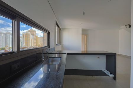 Apartamento à venda com 168m², 4 quartos e 3 vagas
