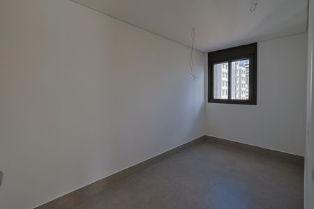 Apartamento à venda com 168m², 4 quartos e 3 vagas