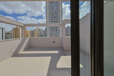 Apartamento à venda com 168m², 4 quartos e 3 vagas