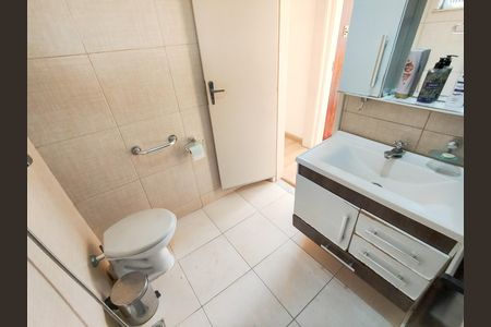 Apartamento à venda com 80m², 2 quartos e 1 vaga Apartamento à venda com 80m², 2 quartos e 1 vagaBanheiro Corredor