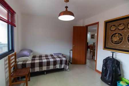  Suíte 1 de apartamento à venda com 3 quartos, 110m² em Marazul, Niterói