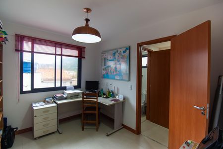 Apartamento à venda com 110m², 3 quartos e 1 vaga Suíte 2
