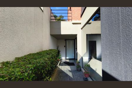 Studio para alugar com 26m², 1 quarto e sem vaga Studio para alugar com 26m², 1 quarto e sem vagaEntrada