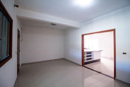 Casa para alugar com 100m², 2 quartos e 1 vaga Casa para alugar com 100m², 2 quartos e 1 vagaSala