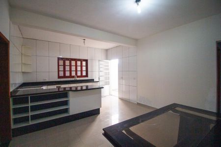 Casa para alugar com 100m², 2 quartos e 1 vaga Casa para alugar com 100m², 2 quartos e 1 vagaCozinha