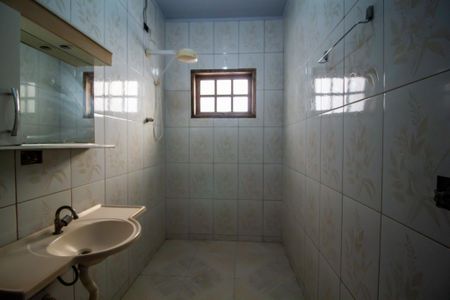 Casa para alugar com 100m², 2 quartos e 1 vaga Casa para alugar com 100m², 2 quartos e 1 vagaBanheiro