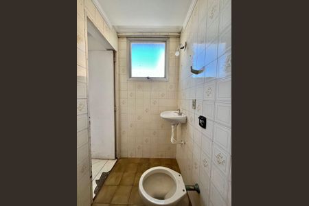 Banheiro de kitnet/studio à venda com 1 quarto, 47m² em Centro, Campinas