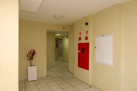 Apartamento para alugar com 47m², 2 quartos e 1 vaga Apartamento para alugar com 47m², 2 quartos e 1 vagaÁrea comum - Saguão do prédio