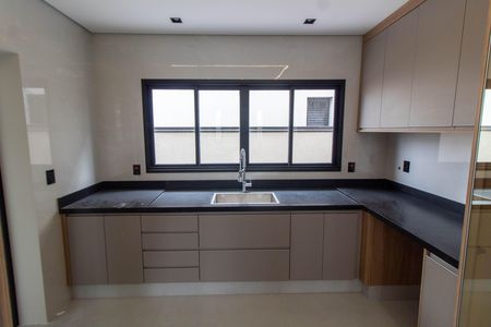 Casa de condomínio à venda com 350m², 4 quartos e 4 vagas Casa de condomínio à venda com 350m², 4 quartos e 4 vagasCOZINHA