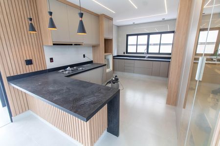 Casa de condomínio à venda com 350m², 4 quartos e 4 vagas Casa de condomínio à venda com 350m², 4 quartos e 4 vagasCOZINHA