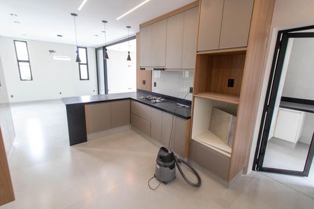 Casa de condomínio à venda com 350m², 4 quartos e 4 vagas Casa de condomínio à venda com 350m², 4 quartos e 4 vagasCOZINHA
