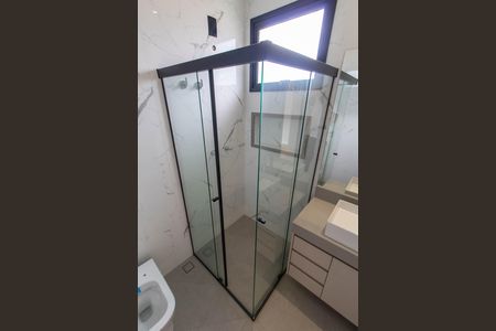 Casa de condomínio à venda com 350m², 4 quartos e 4 vagas Casa de condomínio à venda com 350m², 4 quartos e 4 vagasBANHEIRO DA SUITE 3