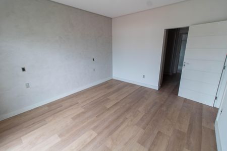 Casa de condomínio à venda com 350m², 4 quartos e 4 vagas Casa de condomínio à venda com 350m², 4 quartos e 4 vagasSUITE MASTER