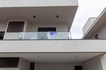 Casa de condomínio à venda com 350m², 4 quartos e 4 vagas Casa de condomínio à venda com 350m², 4 quartos e 4 vagasFACHADA