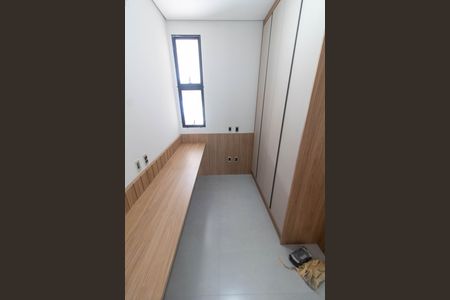 Casa de condomínio à venda com 350m², 4 quartos e 4 vagas Casa de condomínio à venda com 350m², 4 quartos e 4 vagasHOME OFFICE