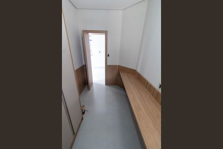Casa de condomínio à venda com 350m², 4 quartos e 4 vagas Casa de condomínio à venda com 350m², 4 quartos e 4 vagasHOME OFFICE