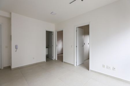 Apartamento para alugar com 37m², 2 quartos e 1 vaga Apartamento para alugar com 37m², 2 quartos e 1 vagaSala