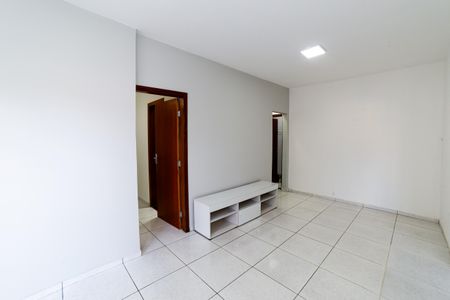 Sala de casa para alugar com 2 quartos, 50m² em Graça, Belo Horizonte