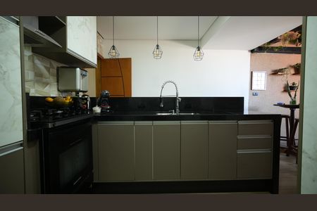 Apartamento à venda com 106m², 2 quartos e 1 vagaCozinha