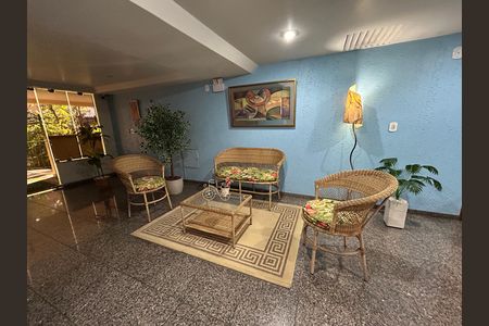 Apartamento à venda com 95m², 2 quartos e 1 vagaHall de entrada
