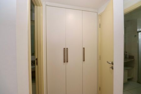 Apartamento para alugar com 106m², 3 quartos e 2 vagas Apartamento para alugar com 106m², 3 quartos e 2 vagasQuarto 3