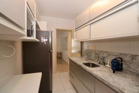 Apartamento para alugar com 106m², 3 quartos e 2 vagas Apartamento para alugar com 106m², 3 quartos e 2 vagasCozinha