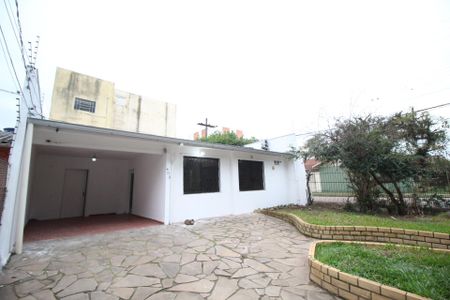 Casa para alugar com 130m², 2 quartos e 3 vagasQuintal