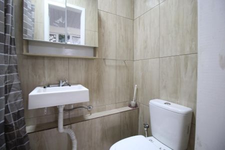 Casa para alugar com 130m², 2 quartos e 3 vagasBanheiro da Suíte 1