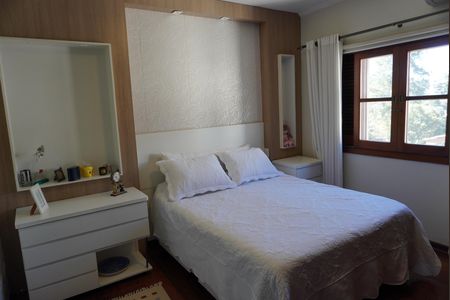 Casa de condomínio para alugar com 620m², 4 quartos e 6 vagasSuite 2
