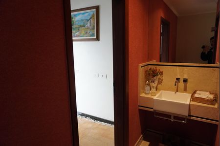 Casa de condomínio para alugar com 620m², 4 quartos e 6 vagasLavabos