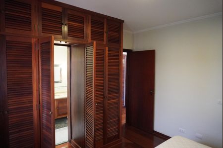 Casa de condomínio para alugar com 620m², 4 quartos e 6 vagasSuíte 4 - Principal