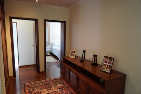 Casa de condomínio para alugar com 620m², 4 quartos e 6 vagasPiso Superior
