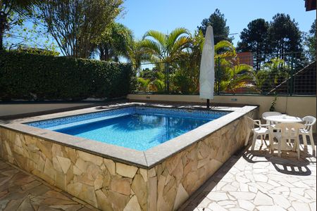 Casa de condomínio para alugar com 620m², 4 quartos e 6 vagasPiscina