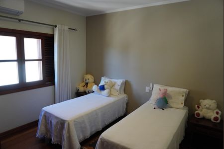 Casa de condomínio para alugar com 620m², 4 quartos e 6 vagasSuíte 3
