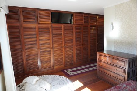 Casa de condomínio para alugar com 620m², 4 quartos e 6 vagasSuíte 4 - Principal