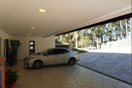 Casa de condomínio para alugar com 620m², 4 quartos e 6 vagasGaragem