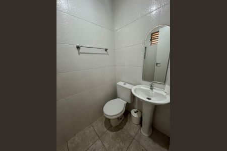 Casa à venda com 135m², 3 quartos e 4 vagas