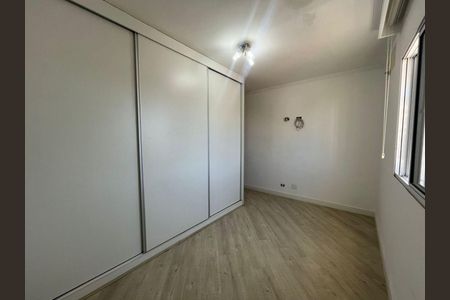 Casa à venda com 135m², 3 quartos e 4 vagas