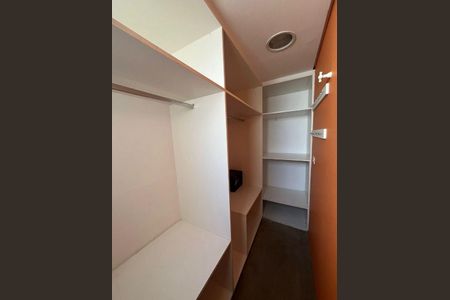 Casa à venda com 135m², 3 quartos e 4 vagas