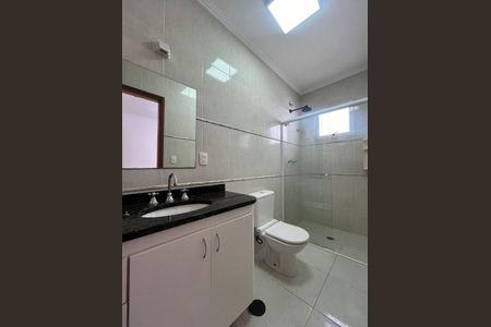 Casa à venda com 135m², 3 quartos e 4 vagas
