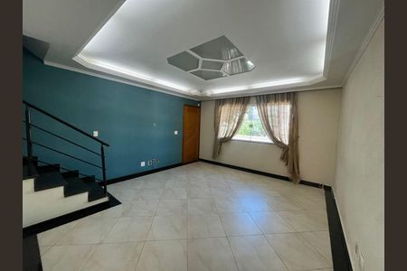 Casa à venda com 135m², 3 quartos e 4 vagas