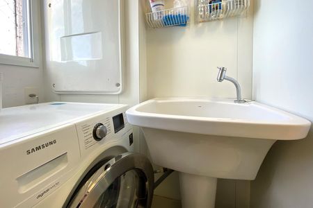 Apartamento à venda com 74m², 2 quartos e 2 vagas Apartamento à venda com 74m², 2 quartos e 2 vagasÁrea de Serviço