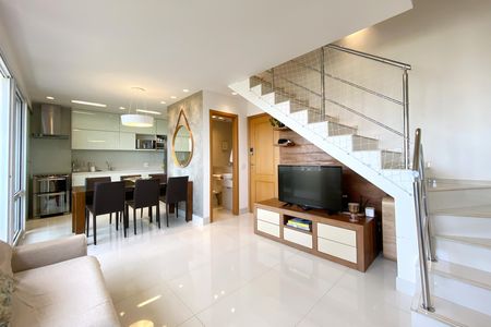 Apartamento à venda com 74m², 2 quartos e 2 vagas Apartamento à venda com 74m², 2 quartos e 2 vagasSala