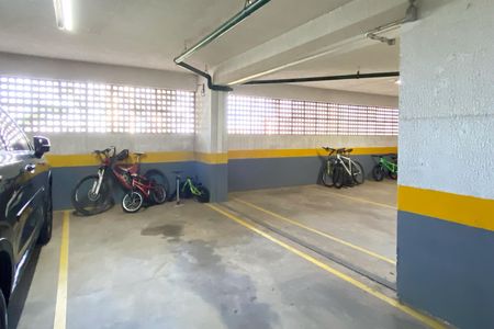 Apartamento à venda com 74m², 2 quartos e 2 vagas Apartamento à venda com 74m², 2 quartos e 2 vagasVagas
