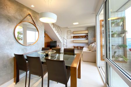 Apartamento à venda com 74m², 2 quartos e 2 vagas Apartamento à venda com 74m², 2 quartos e 2 vagasSala de Jantar
