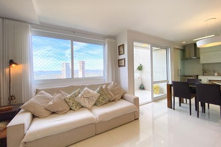 Apartamento à venda com 74m², 2 quartos e 2 vagas Apartamento à venda com 74m², 2 quartos e 2 vagasSala